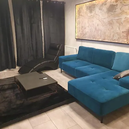 Elegant Free Parking