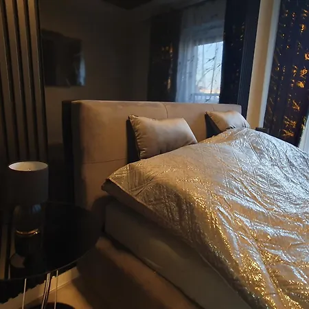 Elegant Free Parking Apartman