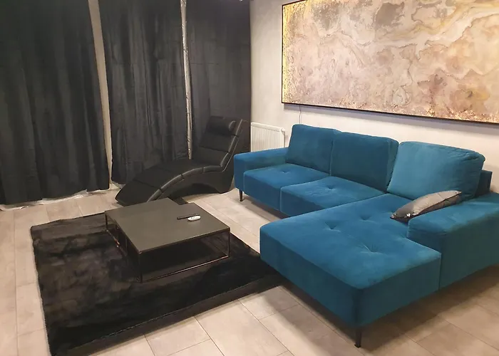 Elegant Free Parking