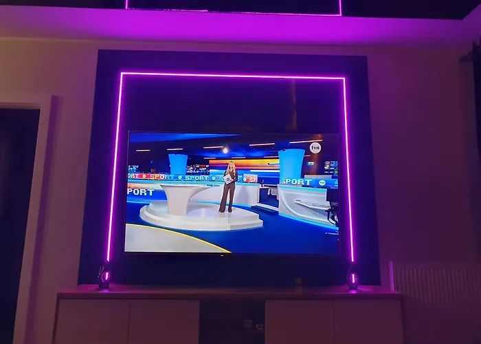 Elegant Free Parking *